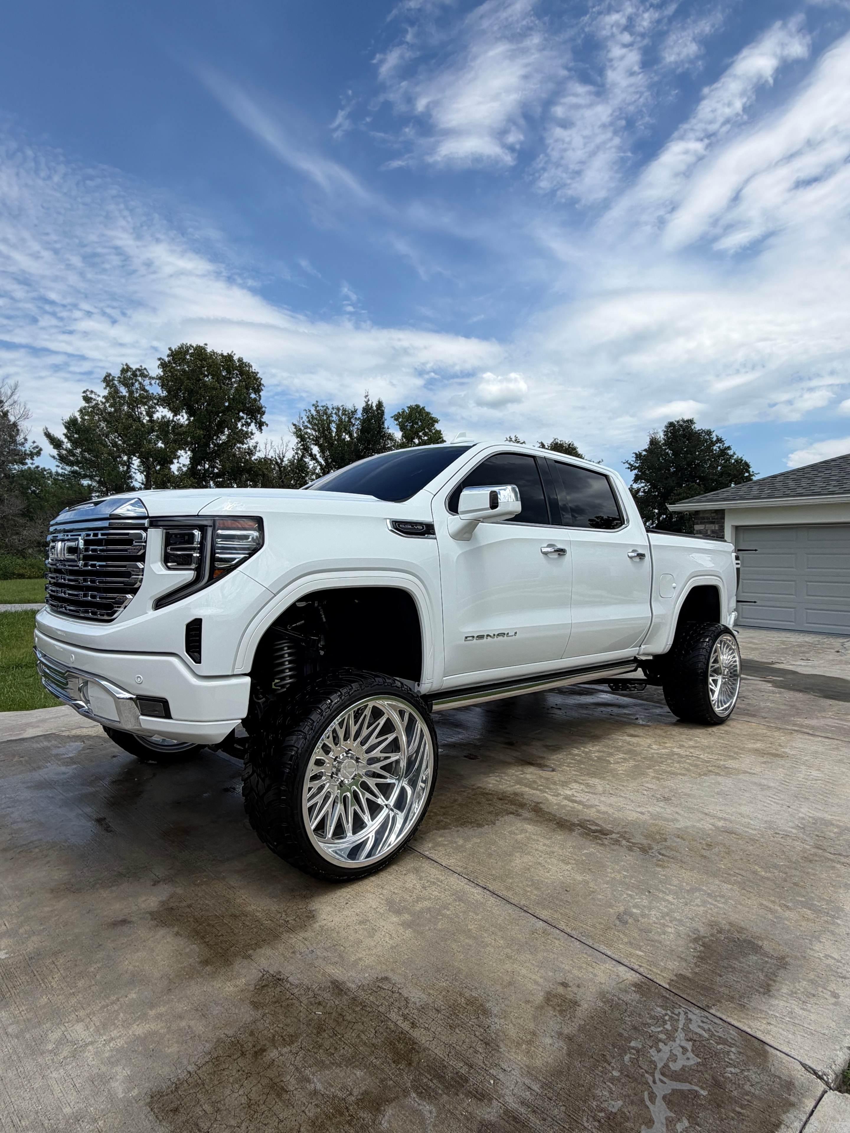 Lifted F-250 Detail